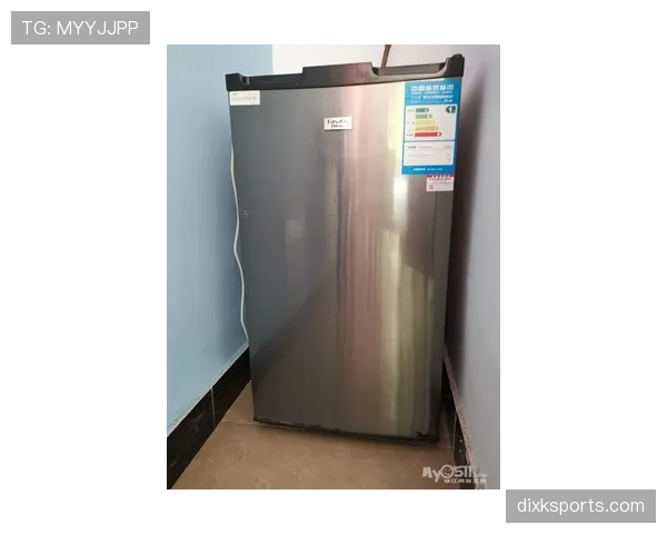 萨卡家的冰箱里居然塞满了能量胶,连牛奶都没地方放? 萨卡家的冰箱里居然塞满了能量胶,连牛奶都没地方放?